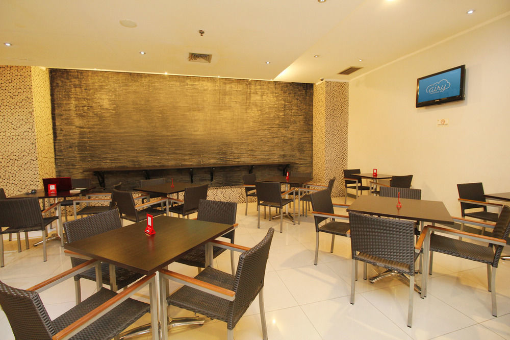 Airy Glodok Pinangsia Raya Jakarta Hotel Exterior foto