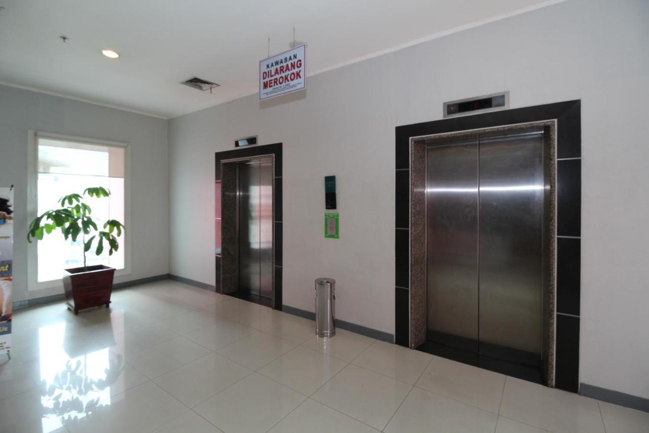 Airy Glodok Pinangsia Raya Jakarta Hotel Exterior foto